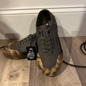 Vans NWT old skool Tapered Modular size 7 women or 5.5 men’s